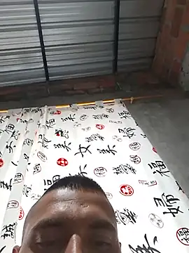 Andrezzz69 webcam