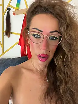 YOURSDEBORA webcam