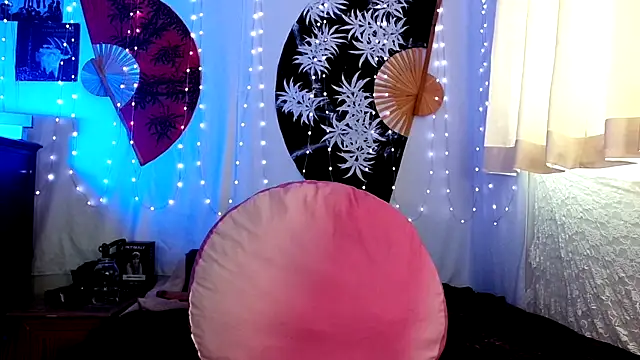 GamerGirlRoxyAndLee webcam