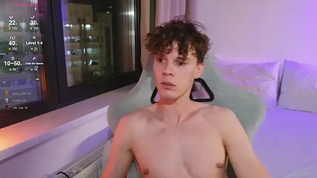 cute_thomas live cam on StripChat