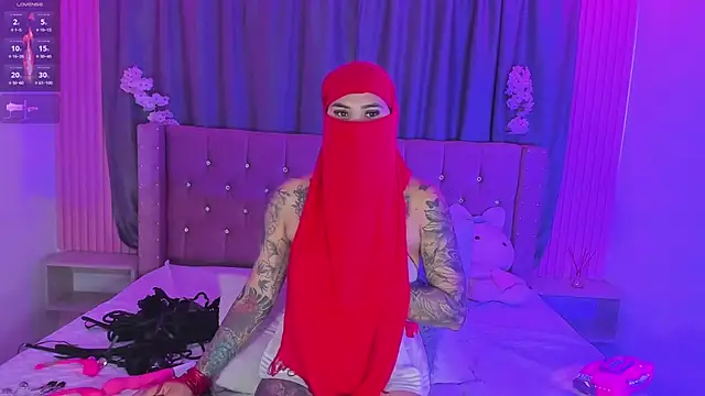 Nayla-Mouna webcam