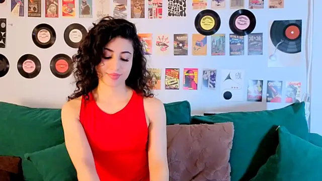 Maya_Rogerss webcam