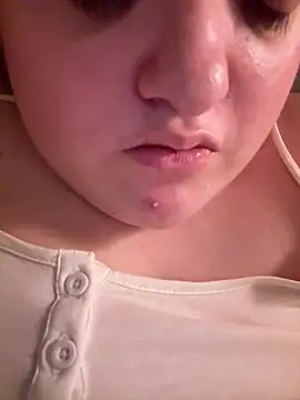 alicebassiofficial webcam