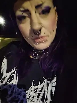 Purple_Coffin666 webcam