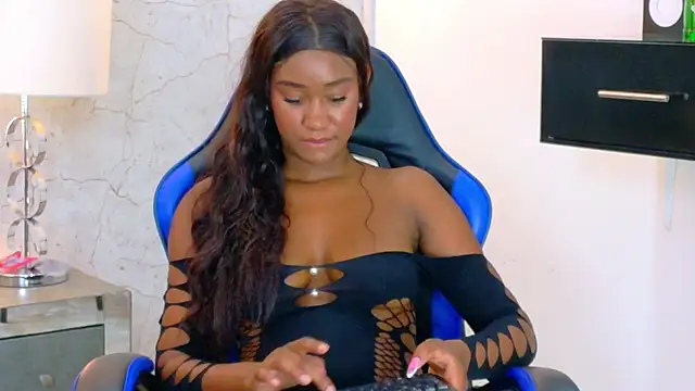 TylaWest live cam on StripChat