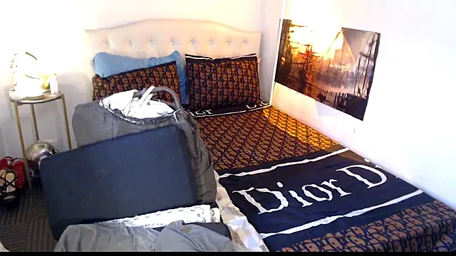 NinaDOM4CUM webcam
