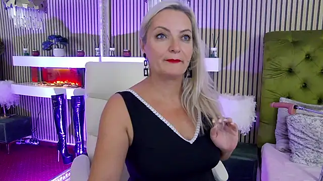 LadyTouch webcam