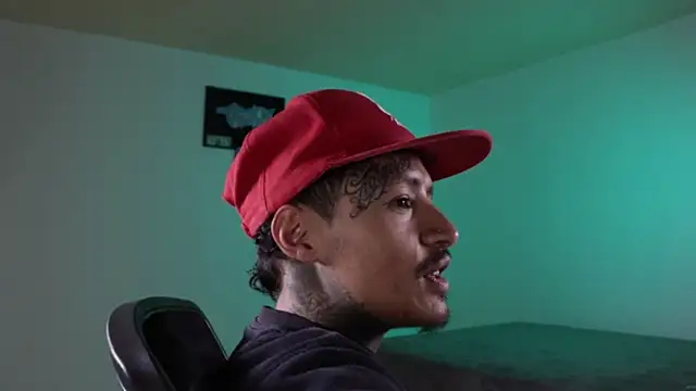 trieone webcam