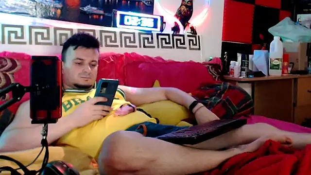 Hugec0ck007 webcam