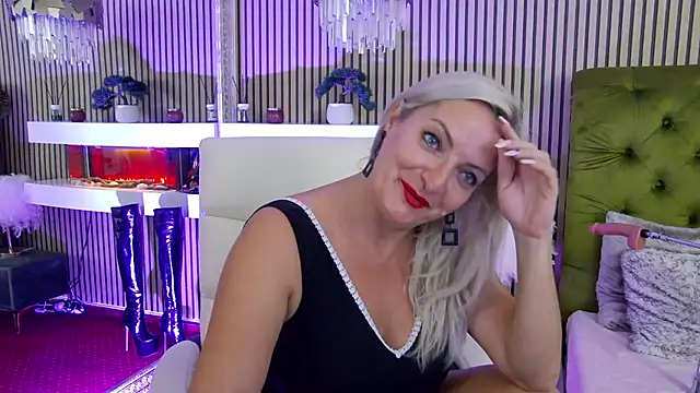 LadyTouch webcam