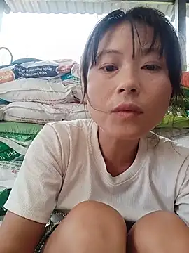 Linda-yiyi webcam