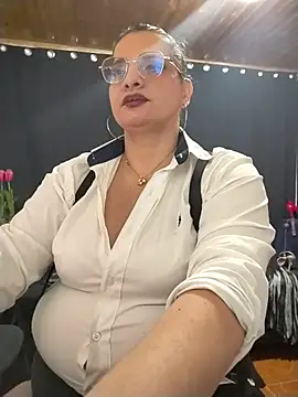 Aleja_Gonzales webcam