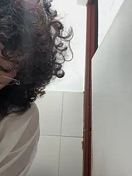 Woo_isDaphne webcam