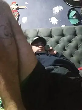 hairy_mannn webcam