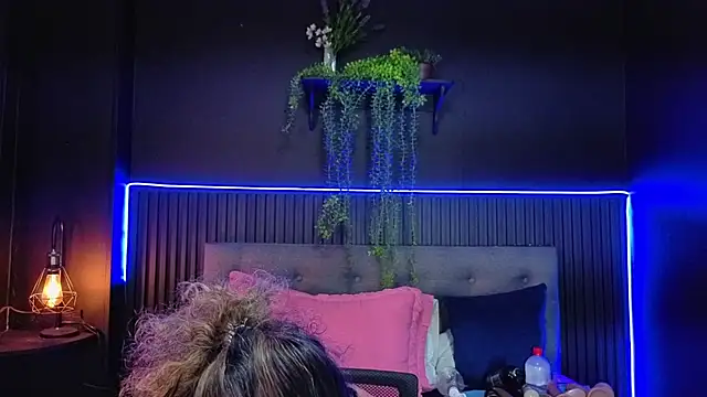 sasi_luna webcam