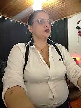 Aleja_Gonzales webcam