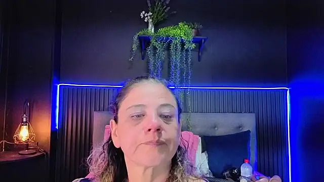 sasi_luna webcam