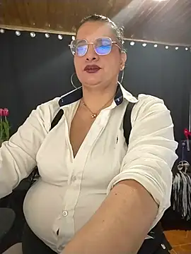 Aleja_Gonzales webcam
