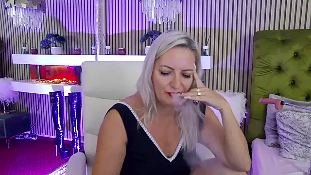 LadyTouch webcam