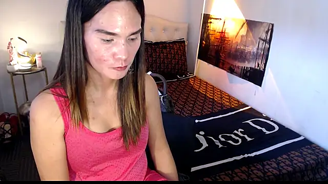 NinaDOM4CUM webcam