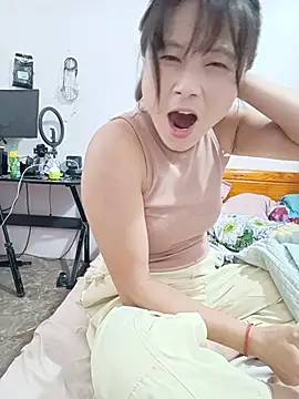 Linda-yiyi webcam