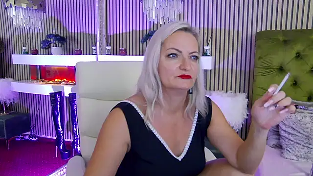 LadyTouch webcam