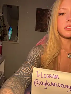 Ayla_wiens webcam