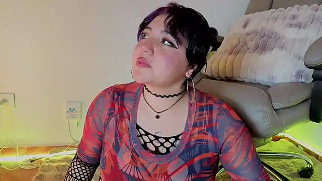 Blueberry_gothic webcam