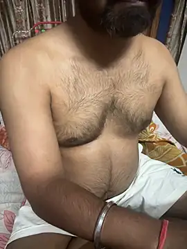 Straight_man_realmeet_now webcam