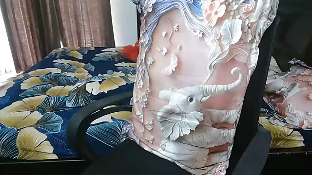 AntraSharma live cam on StripChat