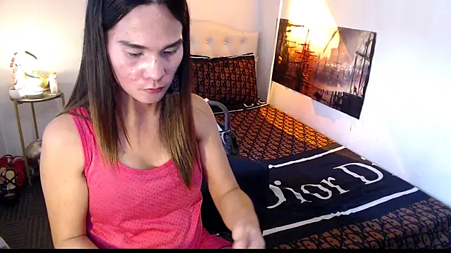 NinaDOM4CUM webcam