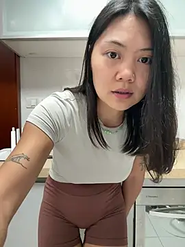 ruanruan05 (F young) - Stuff in asshole