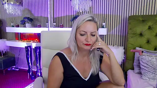 LadyTouch webcam