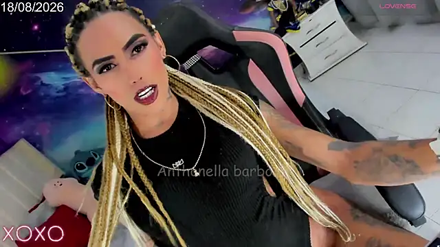 Nella_Dolls webcam