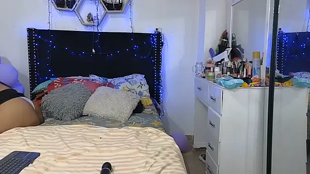 charlotte_077 webcam