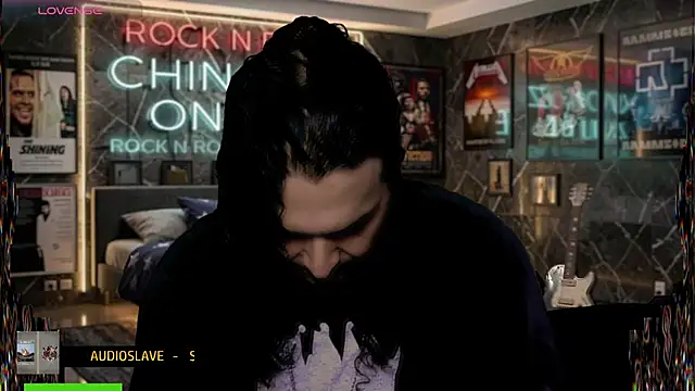 chino_roz live cam on StripChat