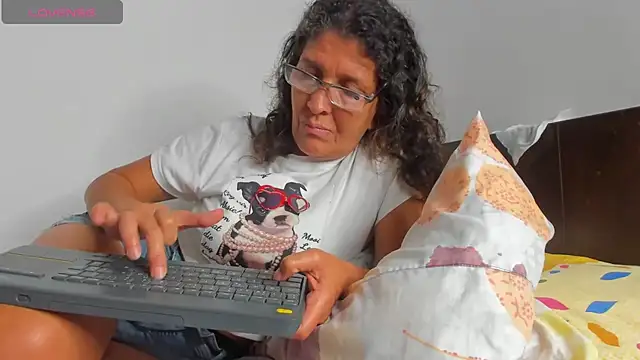 Keyla_Milf webcam