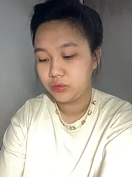 Almira6868 webcam