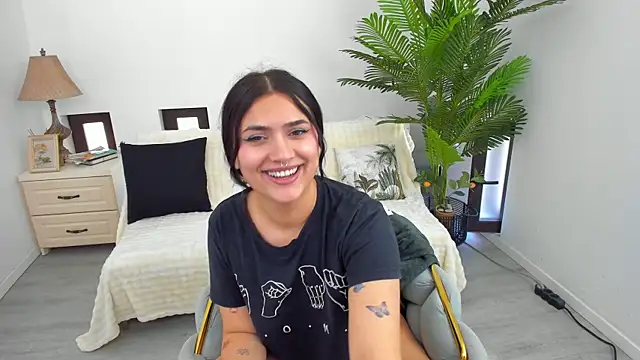 Yasmine_Vixen