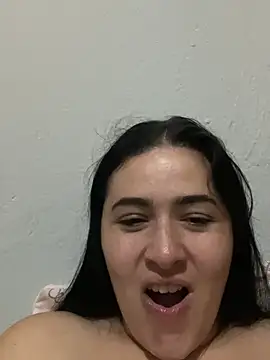 IvettSt_ webcam