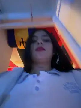 LilacNoir webcam