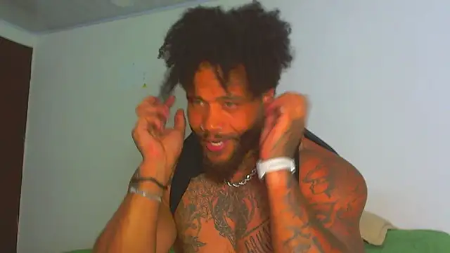 ragnar0825 webcam