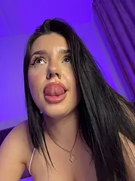 LaraAnnee webcam