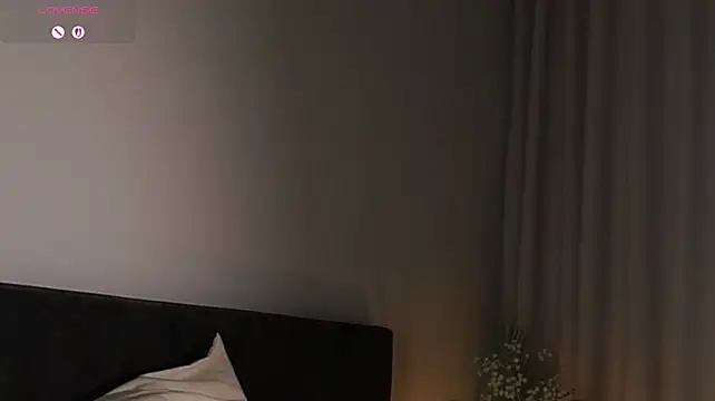 LettySlovacek webcam