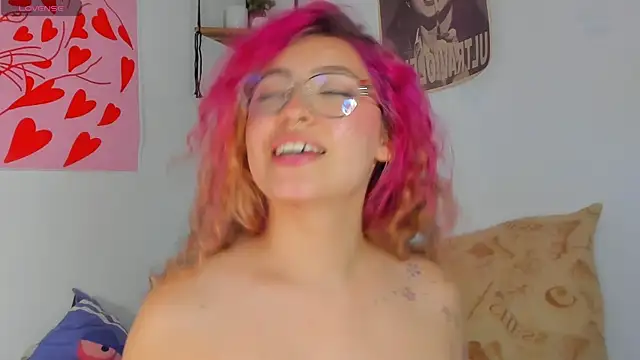 MarieTaylor_ webcam