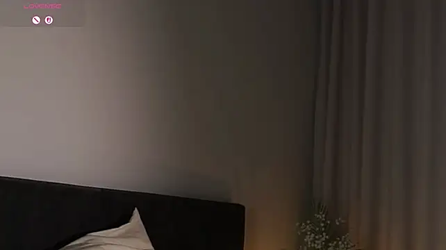 LettySlovacek webcam