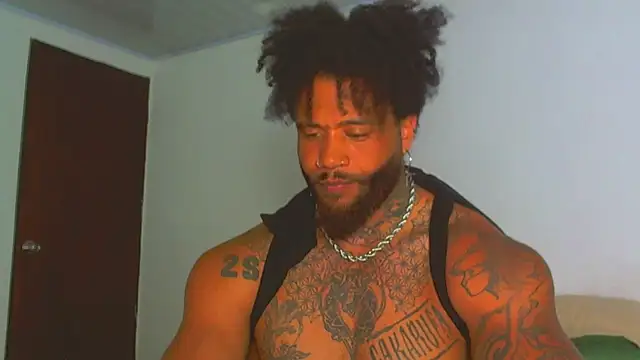 ragnar0825 webcam