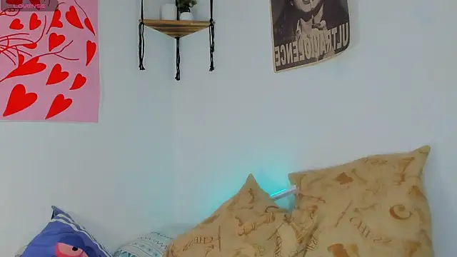 MarieTaylor_ webcam