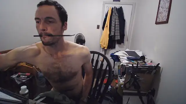 JohnnyMoves webcam
