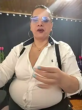 Aleja_Gonzales webcam